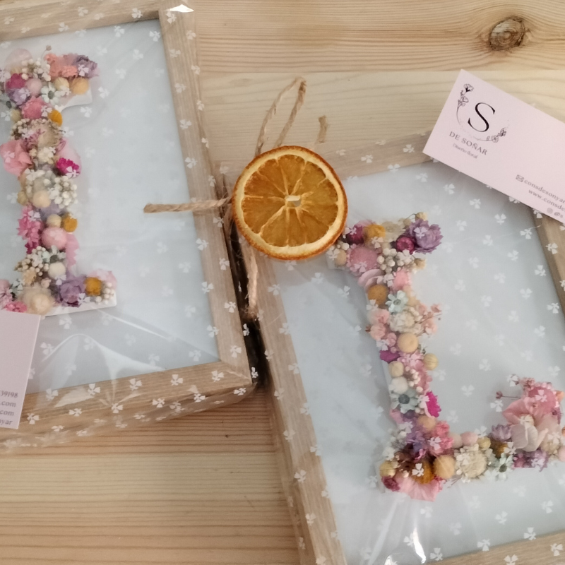 Inicial de flores